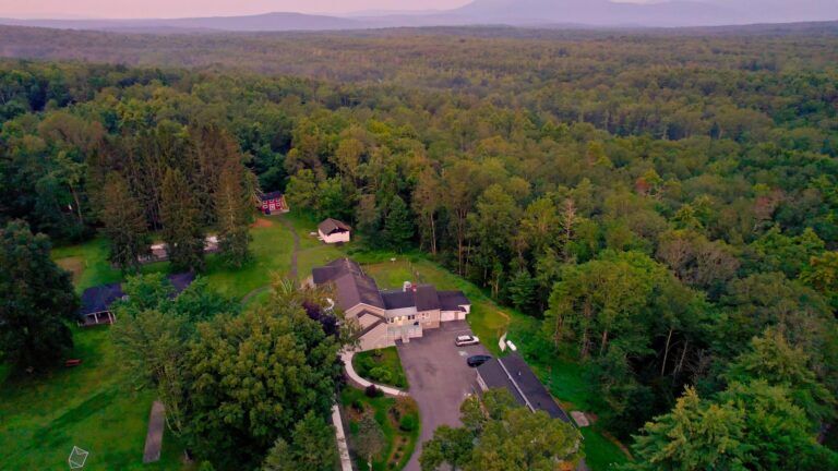 Never Alone &#8211; Adolescent Addiction Treatment Center